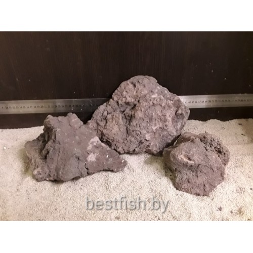 Лава вулканическая красная кусковая
